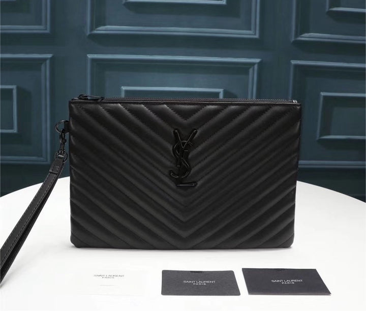 YSL woman wrists bag