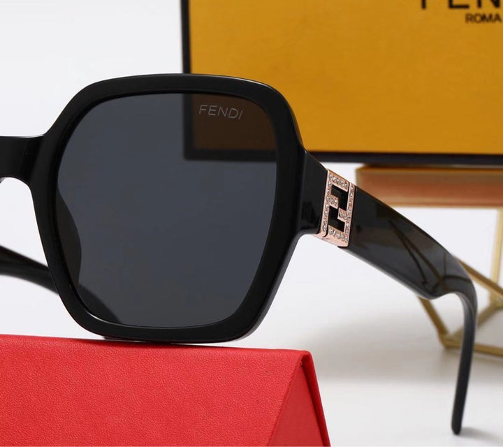 New Fendi woman sunglasses