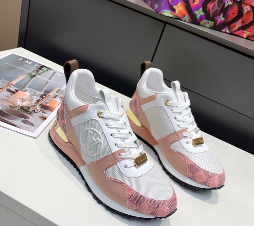 Woman LV sneakers