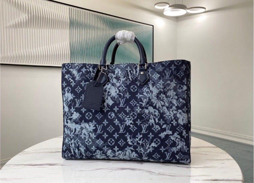 Large LV woman handbag