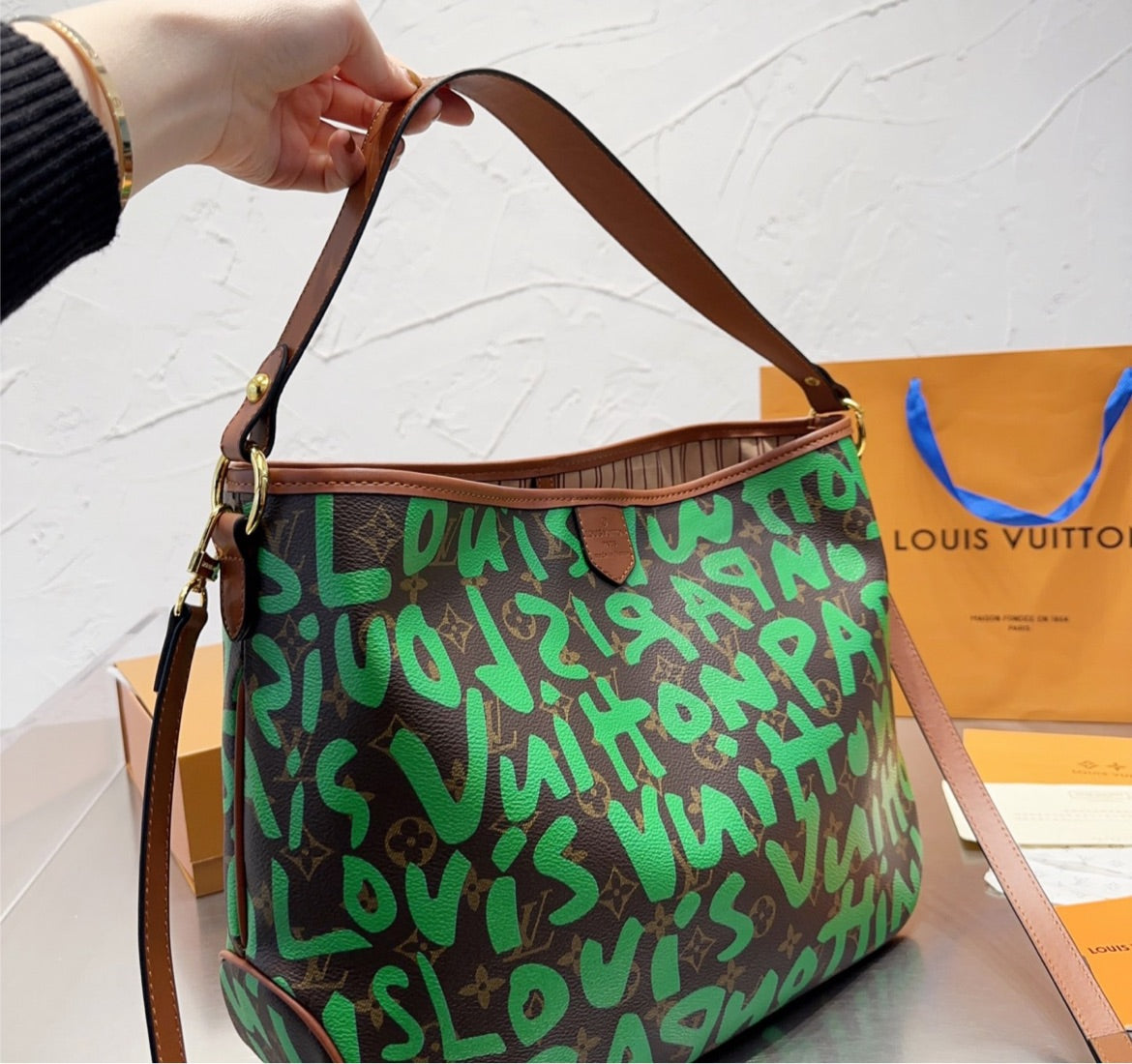 Louis Vuitton New style woman handbag