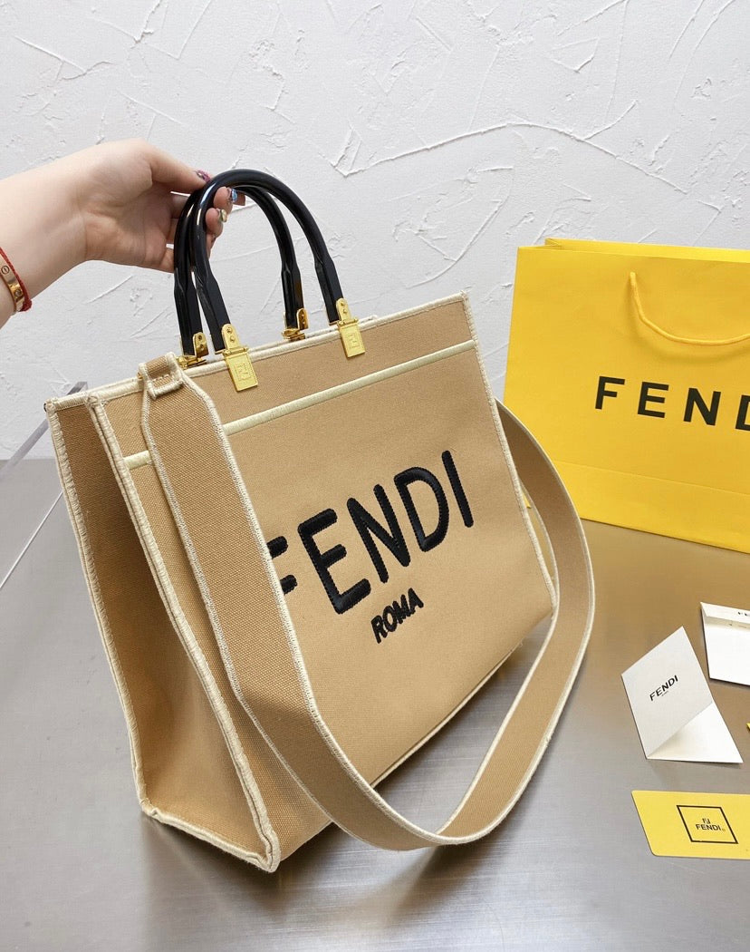 Large Fendi woman Handbag