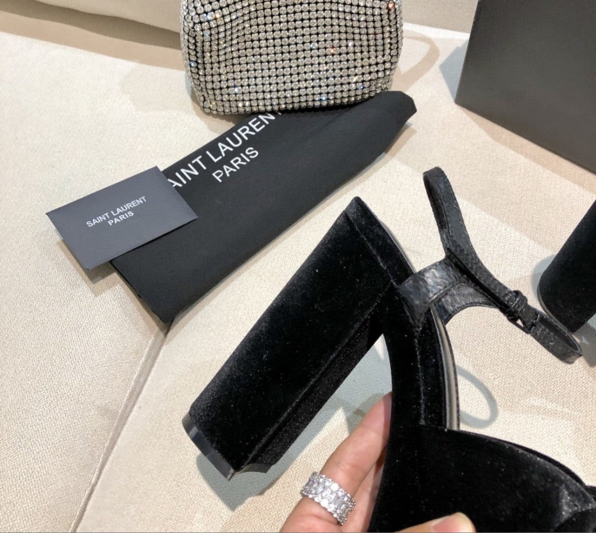 New suede YSL woman heel