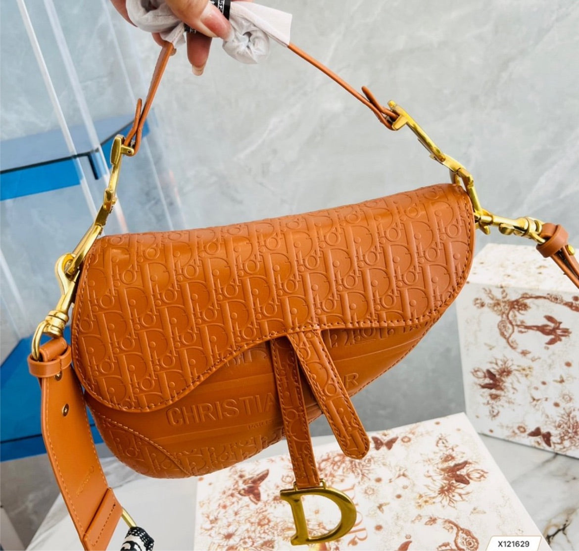New woman Dior shoulder handbag