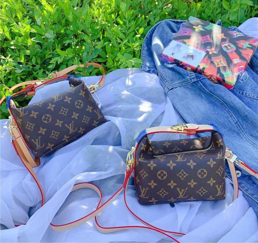 LV woman crossbody /shoulder handbag