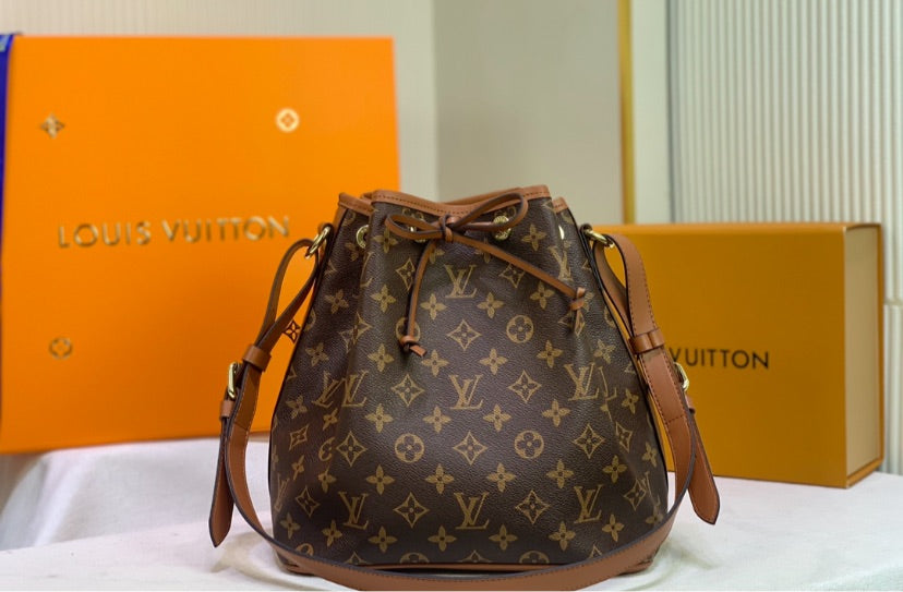 New LV woman handbag