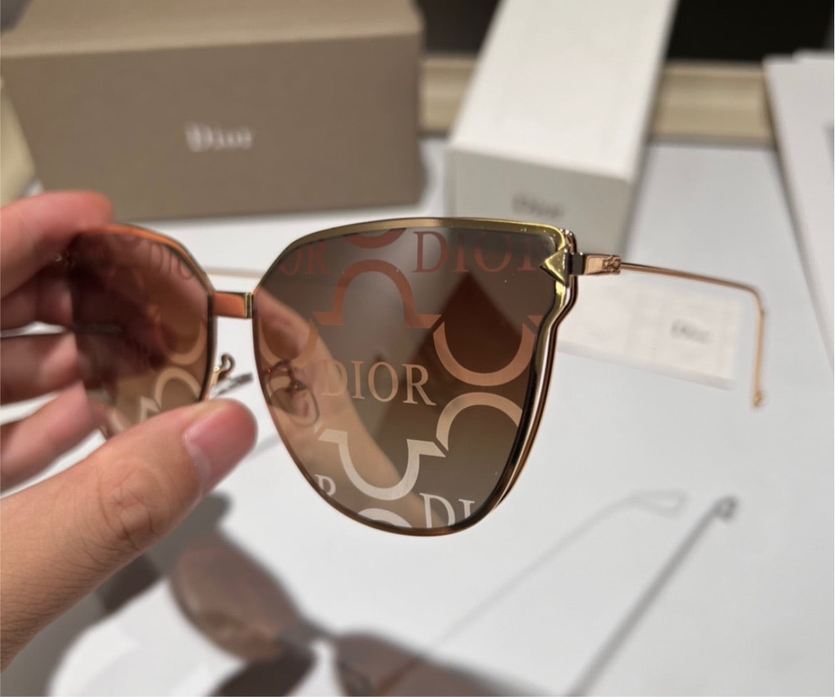Dior woman new eyewear