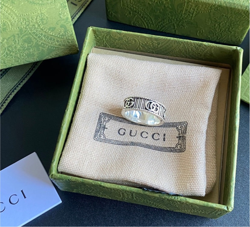 Gucci silver plate woman ring