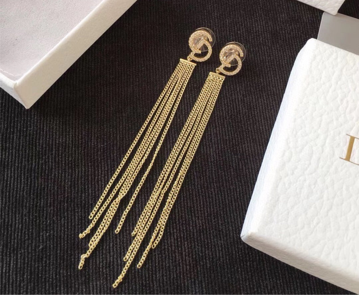 New Dior woman earring