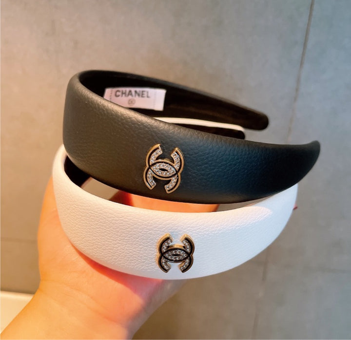 Woman Chanel Headband