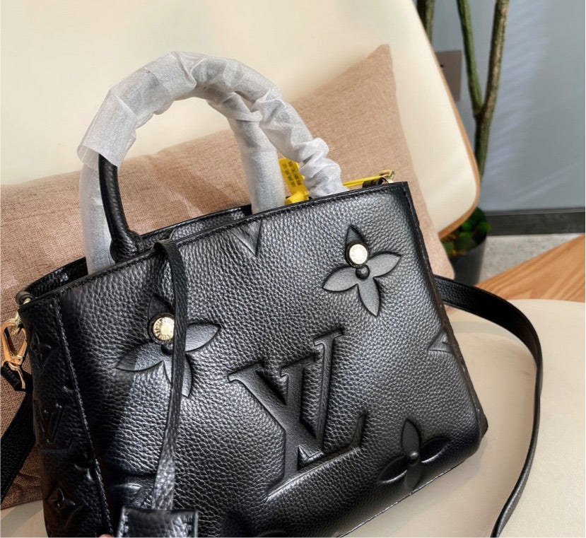 Black LV new woman Handbag