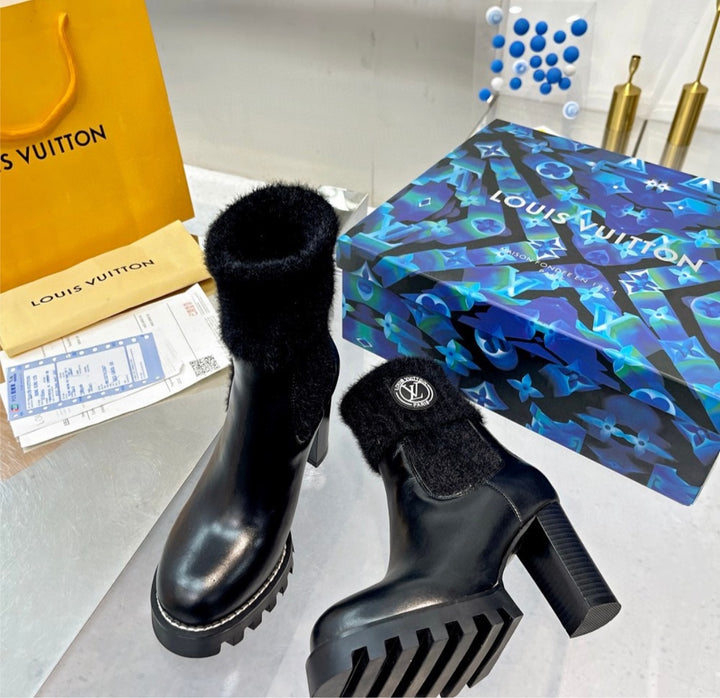 new Louis V woman boots
