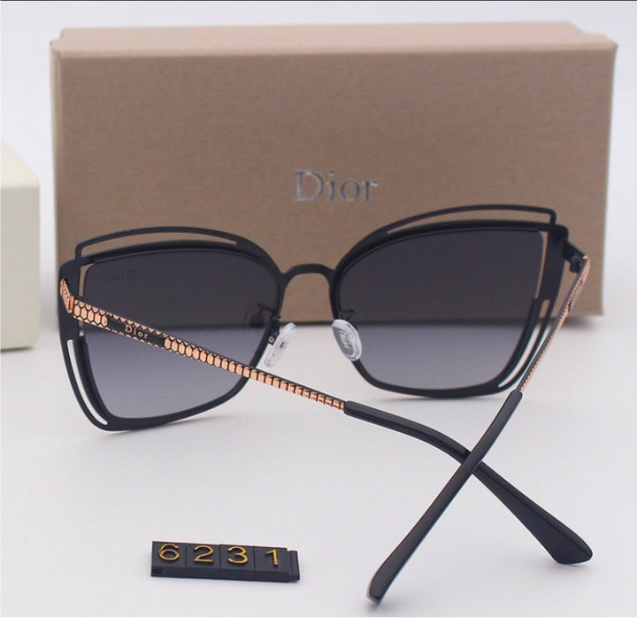New woman Dior sunglasses