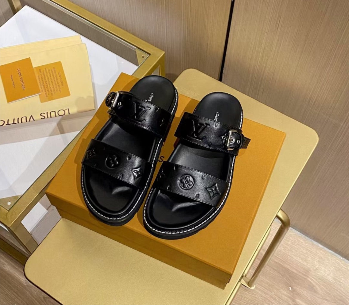 Black LV woman sandal