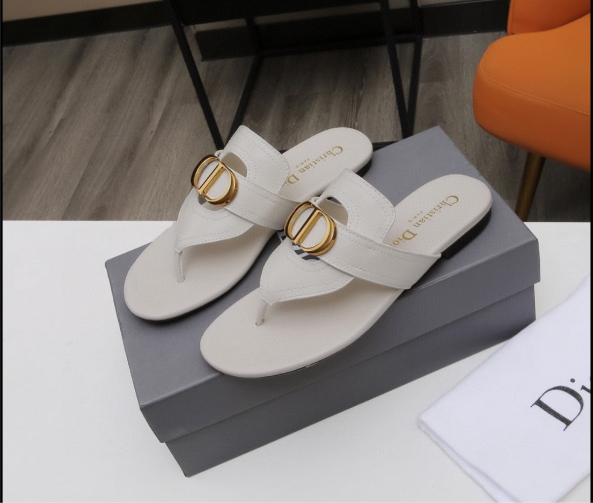 Woman Dior sandals