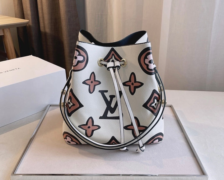 LV ladies Handbag