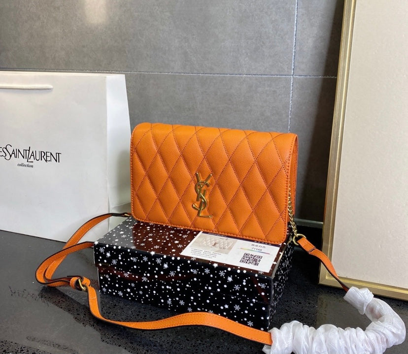 New YSL woman crossbody/shoulder Handbag