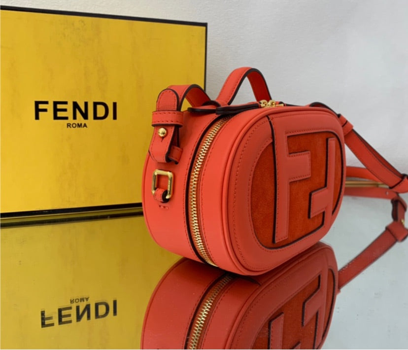 New Fendi woman crossbody / shoulder
