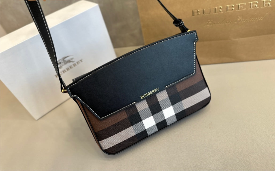 Burberry crossbody handbag