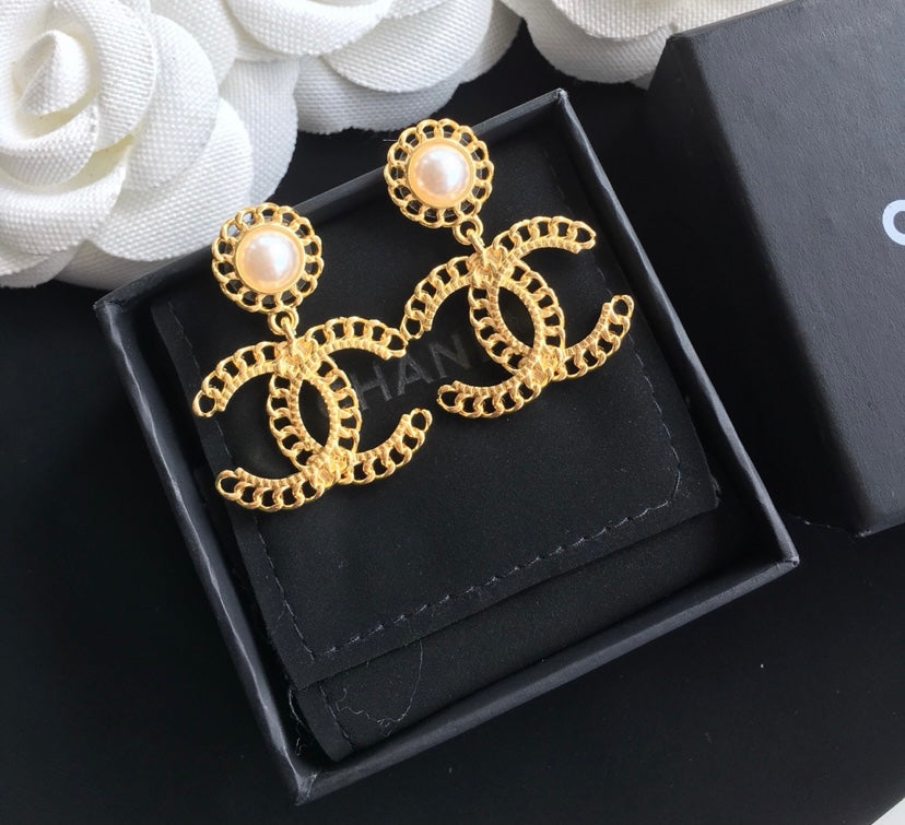 Chanel pearl earrings