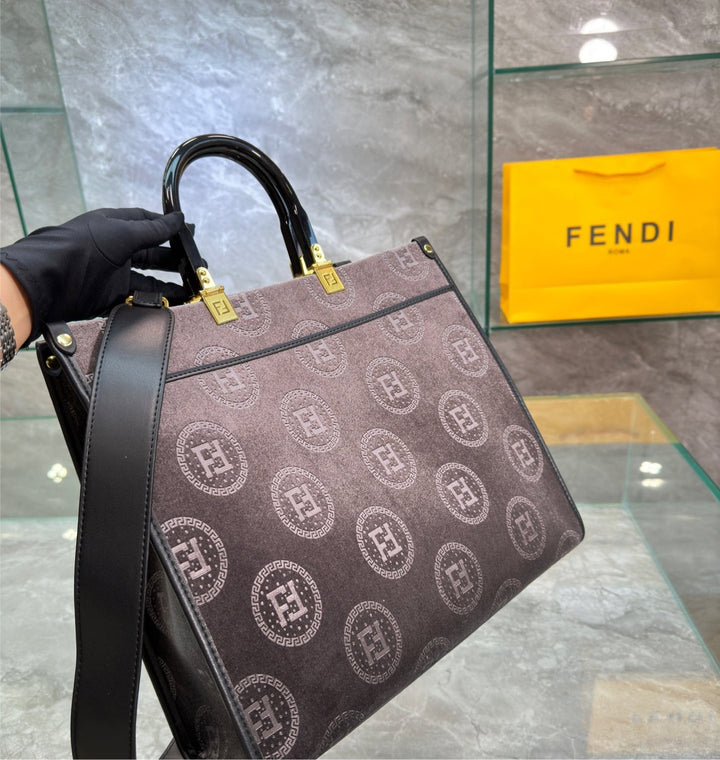 New Large Fendi handbag