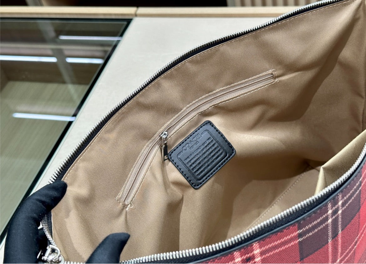 Coach woman shoulder handbag