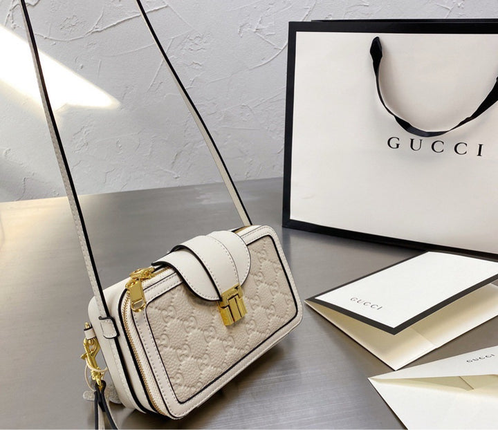 New woman crossbody handbag