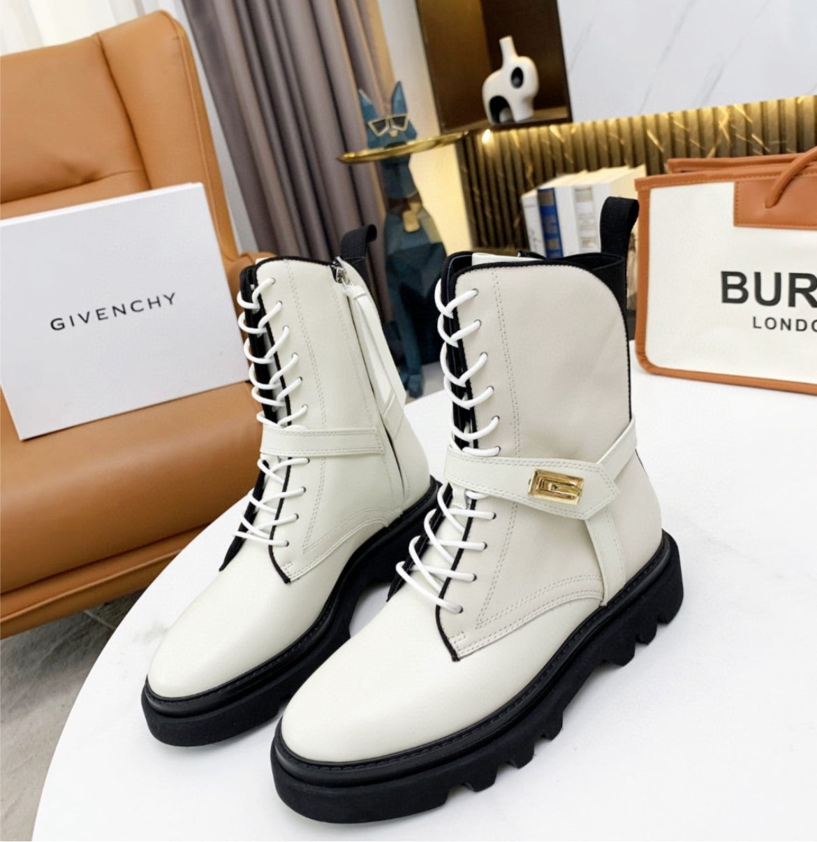 Givenchy woman Boots