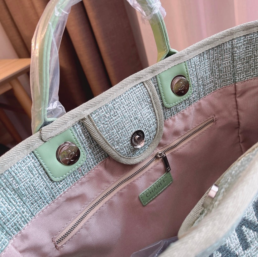 Chanel ladies summer Handbag