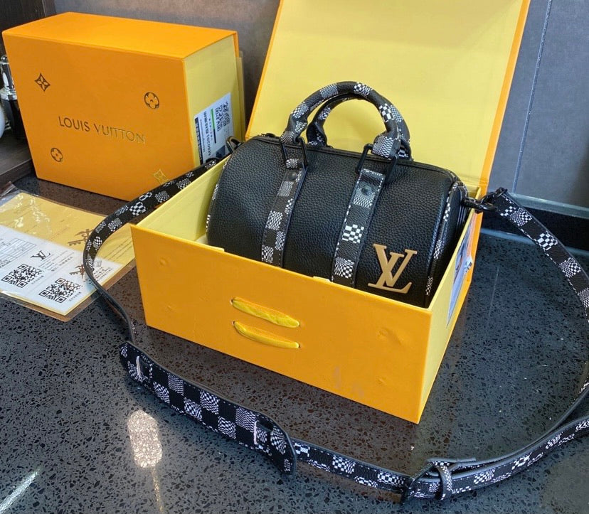 New LV Leather Woman shoulder Handbag