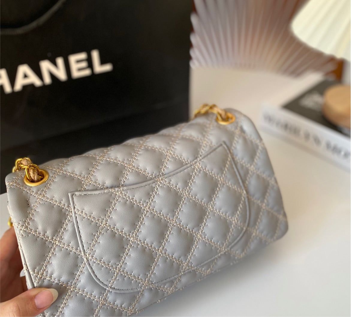 Woman new Chanel Grey/gold shoulder bag