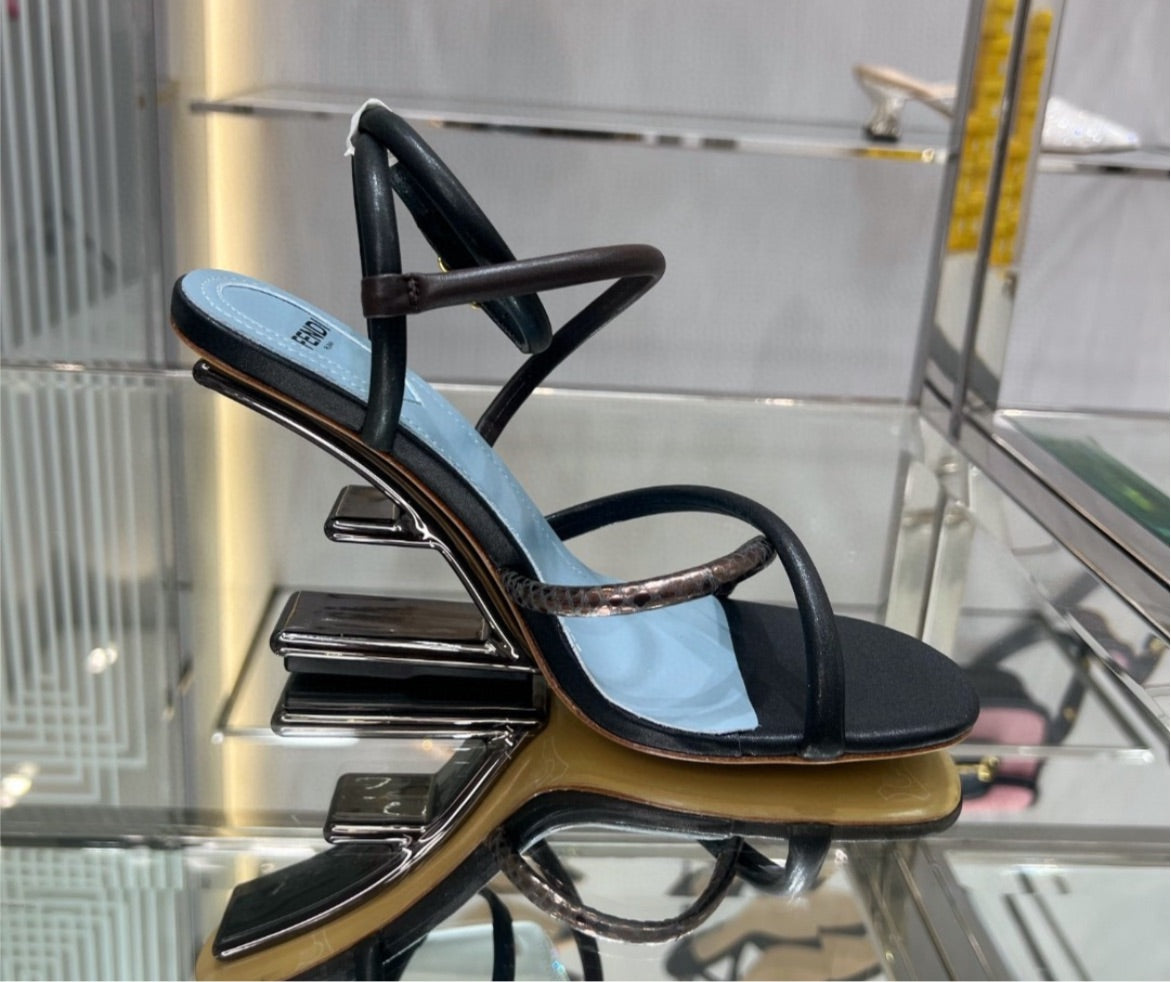 Fendi woman sandal/ shoes