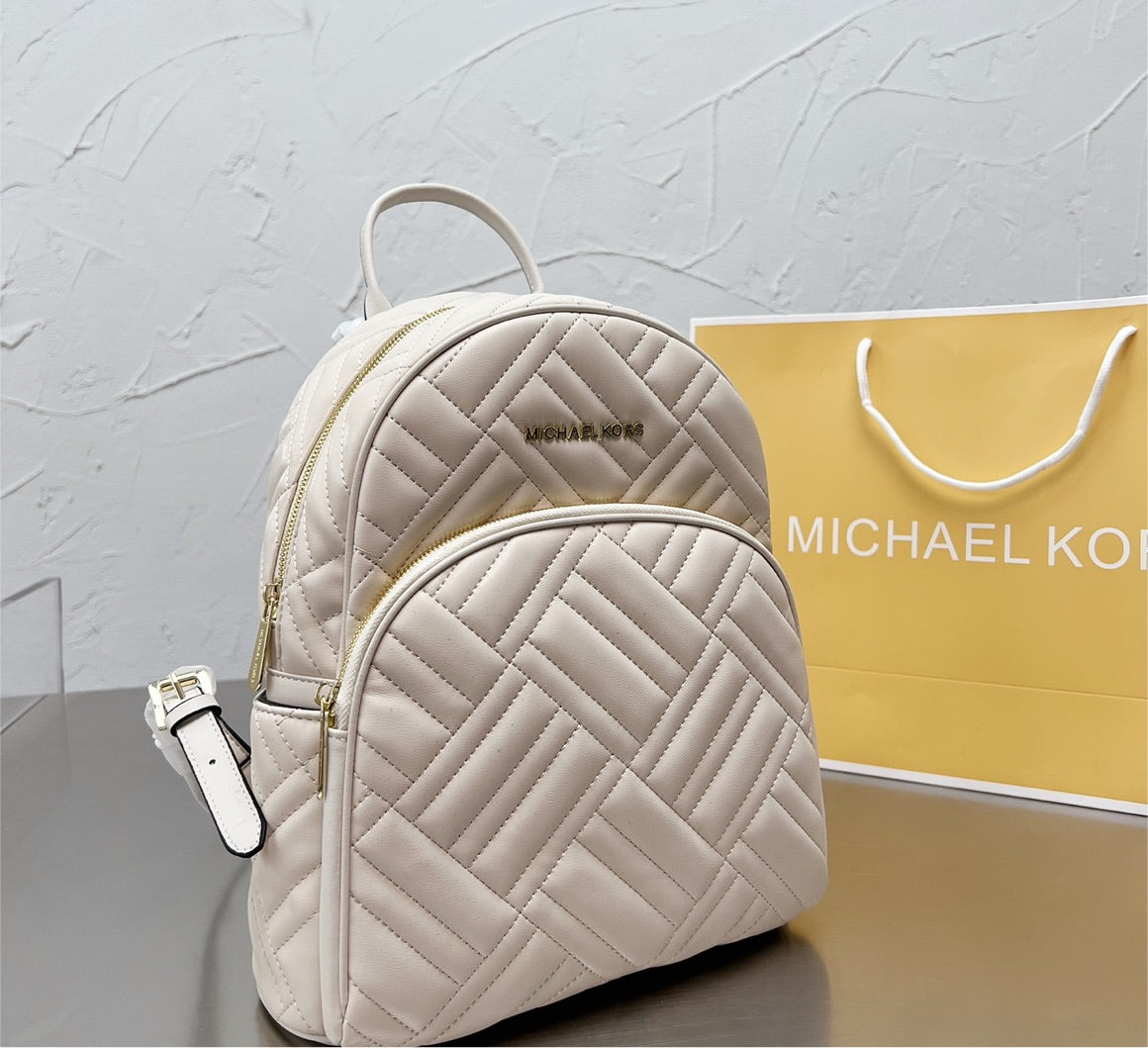 Michael kors back pack