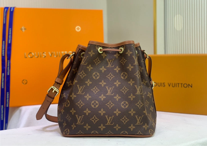 New LV woman handbag