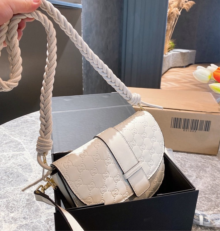 Gucci woman crossbody/shoulder handbag