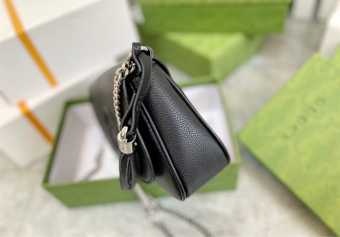 Gucci woman Leather shoulder bag