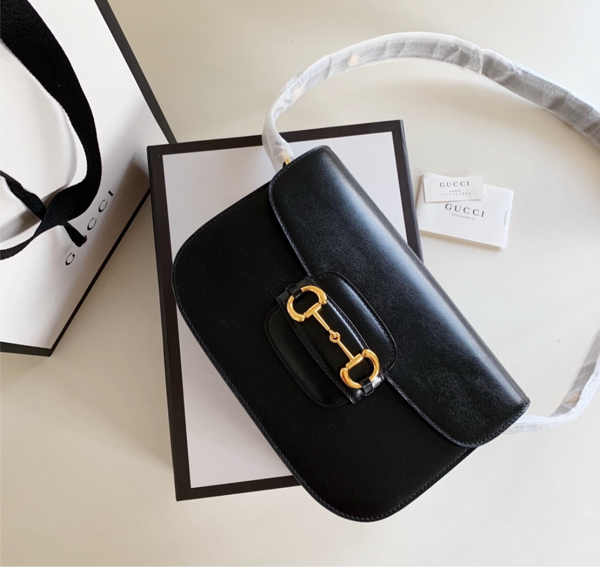 New woman Gucci shoulder handbag