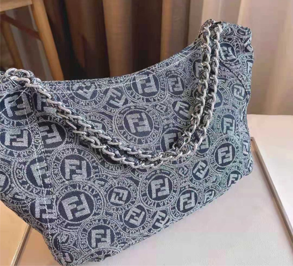 Woman shoulder Fendi bag