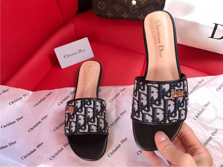 Woman Dior woman slide sandal