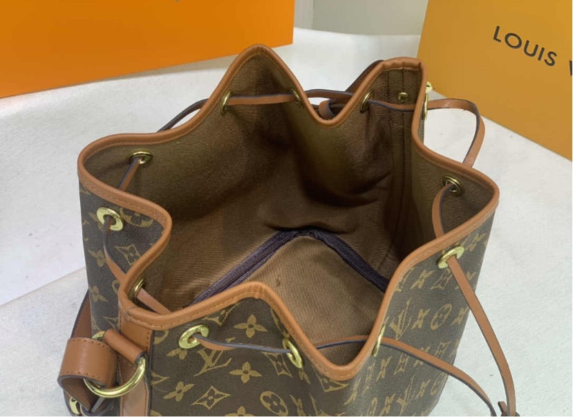 New LV woman handbag