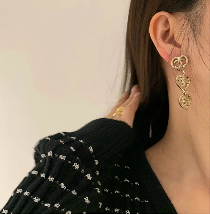 Heart shaped Chanel woman earring