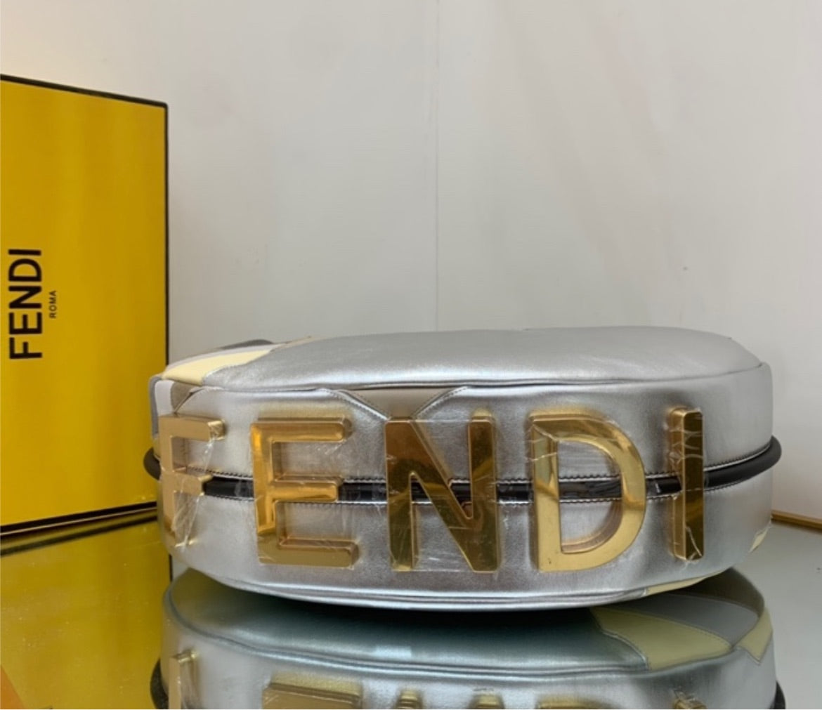 Fendi woman shoulder handbag