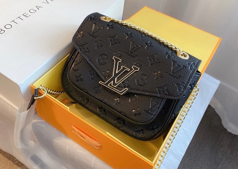 LV crossbody/shoulder woman Handbag