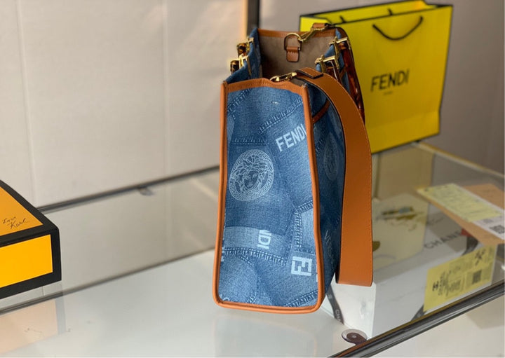 Fendi large shoulder handbag