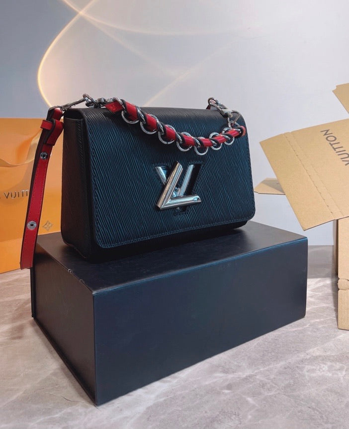 Louis Vuitton trendy crossbody