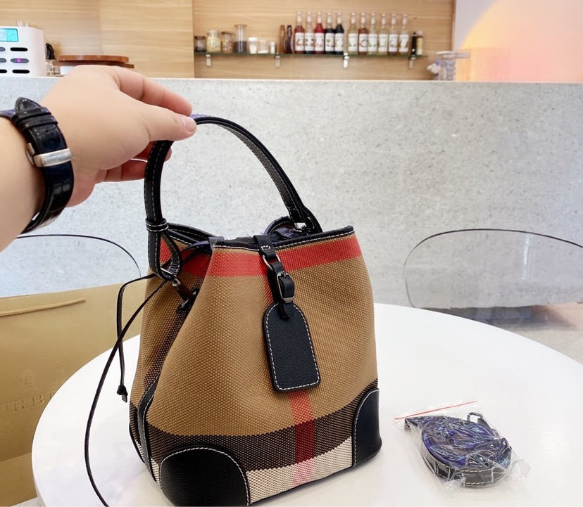 Burberry woman Handbag