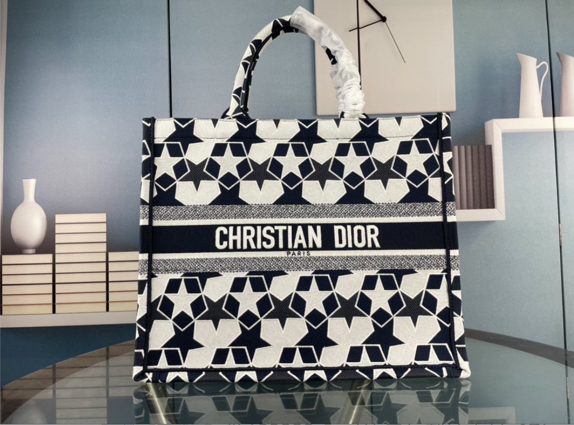 Christian Dior woman Handbag