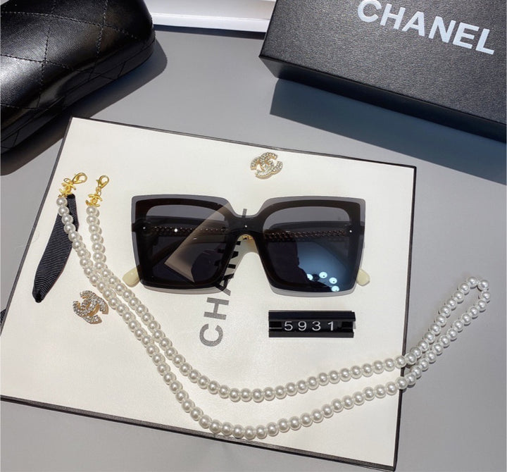 Chanel woman sunglasses