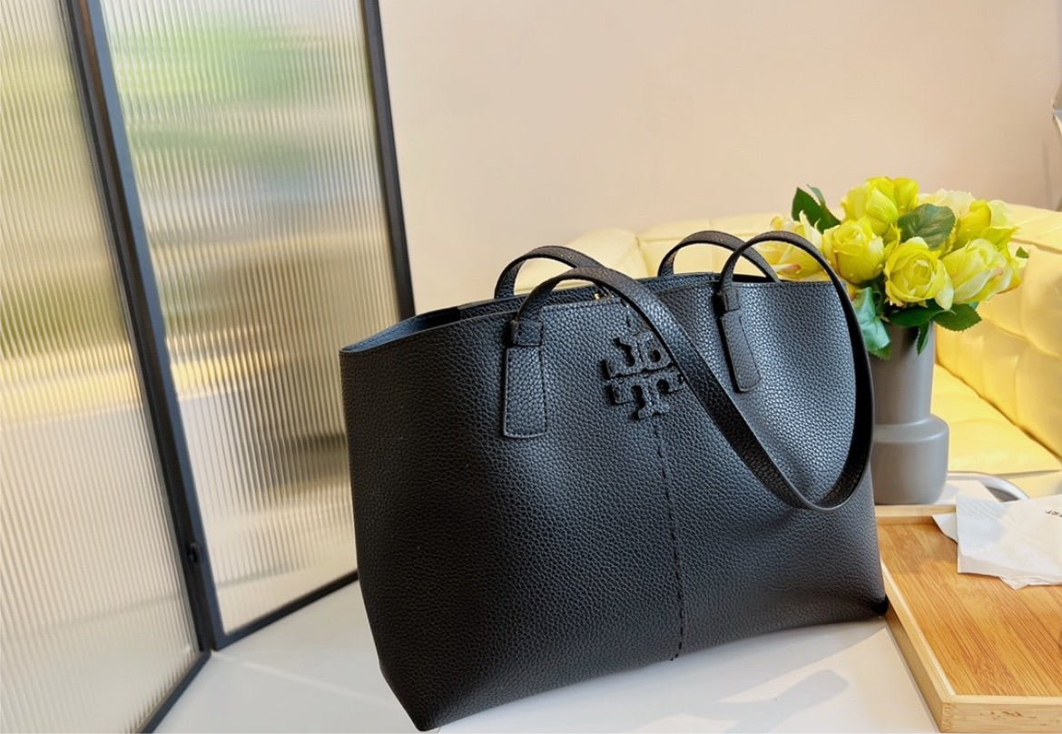 New Tory Burch shoulder handbag