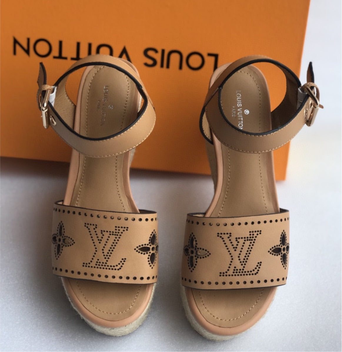 New LV woman wedge shoes